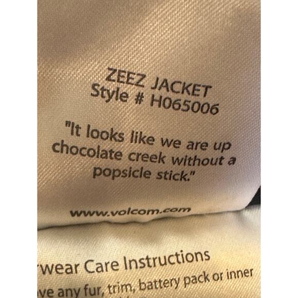 Volcom ZEEZ Plaid Jacket Women’s S Waterproof Snowboard Ski Streetwear - Picture 9 of 13